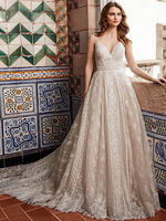 Robes de Mariée Avec Train Col en V Sans Manches Bretelles Dentelle Robe de Mariage Robe Princesse