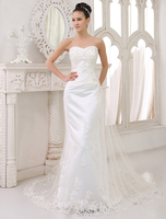 Robes de mariée bretelles en satin dentelle Applique robe de mariée Gaine chérie décolleté perles robe de mariée avec train