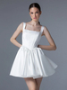 Robes de mariée courtes à col carré sans manches taille naturelle en tissu satiné