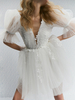 Robes de mariée courtes Col en V court Manches courtes Robe de mariée trapèze en tulle