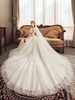 Robes de mariée en dentelle princesse robe de mariée ivoire col bijou manches robe de mariée avec le train