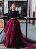 Robes de mariée gothiques A-ligne Jewel Neck Manches longues Tulle Dentelle avec train Robe de mariée noire