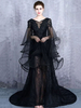 Robes de mariée gothiques dentelle A-ligne manches longues dentelle taille naturelle avec train robe de mariée noire