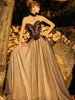 Robes de mariée gothiques noires A-ligne sans manches en dentelle polyester avec robe de mariée en train