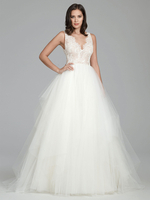 Robes de mariée ivoire A-ligne avec train sans manches Tulle dentelle col en V longues robes de mariée