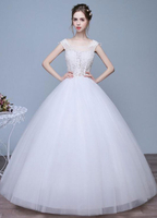 Robes de mariée Ivoire dentelle a-ligne Applique ronde cou Keyhole étage longueur robes de mariée
