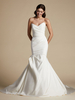 Robes de mariée ivoire sans bretelles sans manches taille naturelle arcs avec train robes de mariée en crêpe extensible