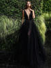 Robes de mariée noires A-ligne robe de mariée en dentelle sans manches avec train