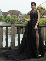 Robes de mariée noires en dentelle ligne a sans manches taille naturelle avec traîne robe de mariée