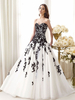Robes de mariée noires en tullle Robe de princesse silhouette sans manches taille basse taille Robe royale en dentelle Robe de mariage