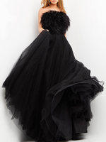 Robes de mariée noires une ligne sans manches dos nu plumes polyester longueur au sol robe de mariée