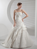 Robes de mariée Satin bretelles robe de mariée en dentelle Applique Side Draped perles Ivoire robe de mariée avec le train