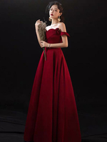 Robes de Soirée Longues en Satin Femmes avec Epaulés Dénudées Coupe Cintrée Bas Evasée Unicolore Robes de Soirée Princesse Bordeaux