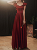 Robes de Soirée Longues en Satin Femmes avec Manches Courtes Volantes à Col U Coupe Cintrée Bas Evasée Décors avec Boutons Unicolore Bordeaux