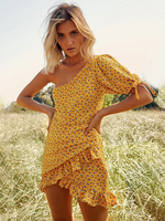Robes Etés Femmes Imprimés Les Fleurs avec Epaules Nues avec Manches Courtes Amples à Lacets Coupe Cintrée Bas Volants Bicolore Sexy