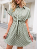 Robes Etés Femmes Imprimés les Pois avec Manches Courtes à Col Revers Coupe Cintrée à Lacets