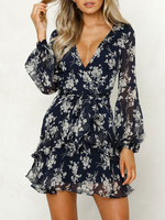 Robes Etés Imprimés Femmes Courtes en Mousselines à Col Décolleté en V avec Manches Courtes Coupe Cintrée Bas Evasée Multicolores Robes Sexy
