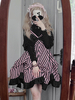 Robes gothiques Lolita à nœuds et volants à rayures noires et noires