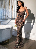 Robes Longues Moulantes Imprimés Léopard Femmes avec Bretelles à Col Décolleté en Carré Coupe Cintrée Sexy