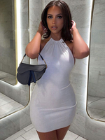 Robes moulantes blanches sans manches plissées licou asymétrique robe coupe ajustée robe fourreau décontractée