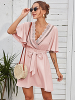 Robes patineuses rose col en V demi-manches plissées asymétriques décontractées robe dété ajustée et évasée
