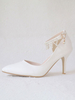 Sandales à talons hauts de femmes blanches en cuir Synthétique bout pointu Détails Métal Soirée Chaussures Femmes Chaussures Soirée
