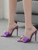 Sandales à talons Talon en forme de gobelet violet Mules à talons en satin à bout carré