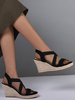 Sandales Compensées à Talons Femme avec Brides Bicolores avec Bout Ouvert