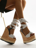 Sandales compensées femmes blanche en toile à lacets