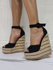 Sandales compensées noires pour femmes belles sandales compensées à bout ouvert micro daim supérieur bride à la cheville