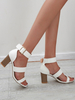 Sandales femme blanche en PU à talon carré