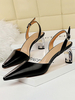 Talons mi-bas pour les femmes élégantes bout pointu sangle de talon de forme spéciale pompes glamour réglables