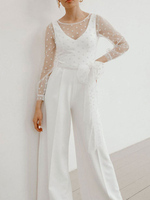Tenue mariage femme combinaison mariée blanhce cape en dentelle