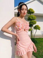 Tenues Sweet Lolita combinaison sans manches à volants et fleurs bleu ciel clair