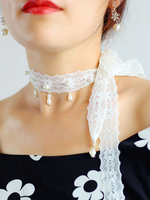 Tour de cou de mariée en dentelle blanche avec perles
