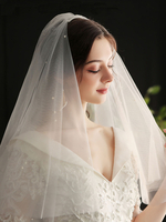 Voile de mariage à deux niveaux de perles de polyester à bord coupé voiles de mariée