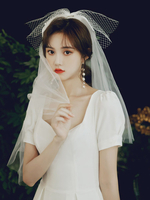 Voile de mariage blanc à deux niveaux nœuds tulle bord coupé voiles de mariée classiques