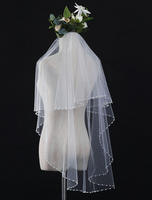 Voile De Mariage Ivoire Perles De Tulle Un Voile De Mariée Perlée