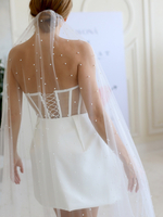 Voile de mariée à un niveau avec perles et bords coupés en cascade