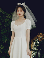 Voiles de mariée blancs à deux niveaux nœuds tulle bord coupé voiles de mariée classiques