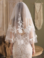 Voiles de mariée en tulle Voiles de mariée en dentelle à deux niveaux